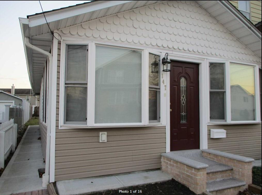 Davis Ave, Inwood, NY 11096
