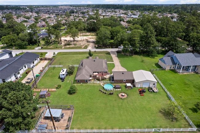 10711 Indian Trails Dr, House other with 3 bedrooms, 2 bathrooms and 2 parking in Tomball TX | Image 8
