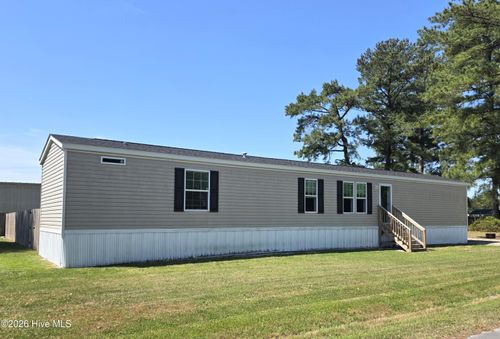 206 Mccoy St, Cove City, NC, 28523-8002 | Card Image