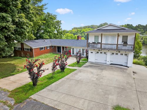108 Petty St, Dover, TN, 37058-3238 | Card Image