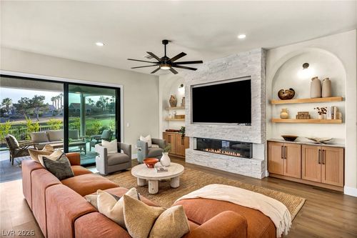 9917 Villa Ridge Dr, Las Vegas, NV, 89134-7635 | Card Image