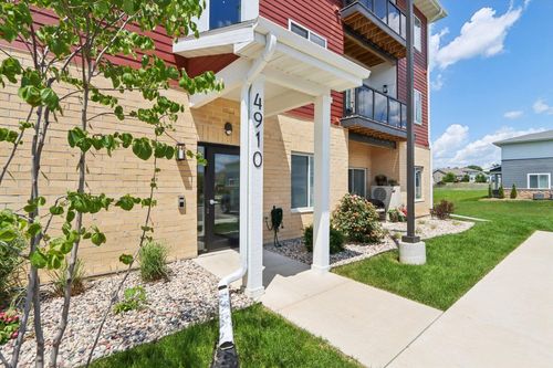 apt-305-4910 Innovation Dr, Deforest, WI, 53532-2848 | Card Image