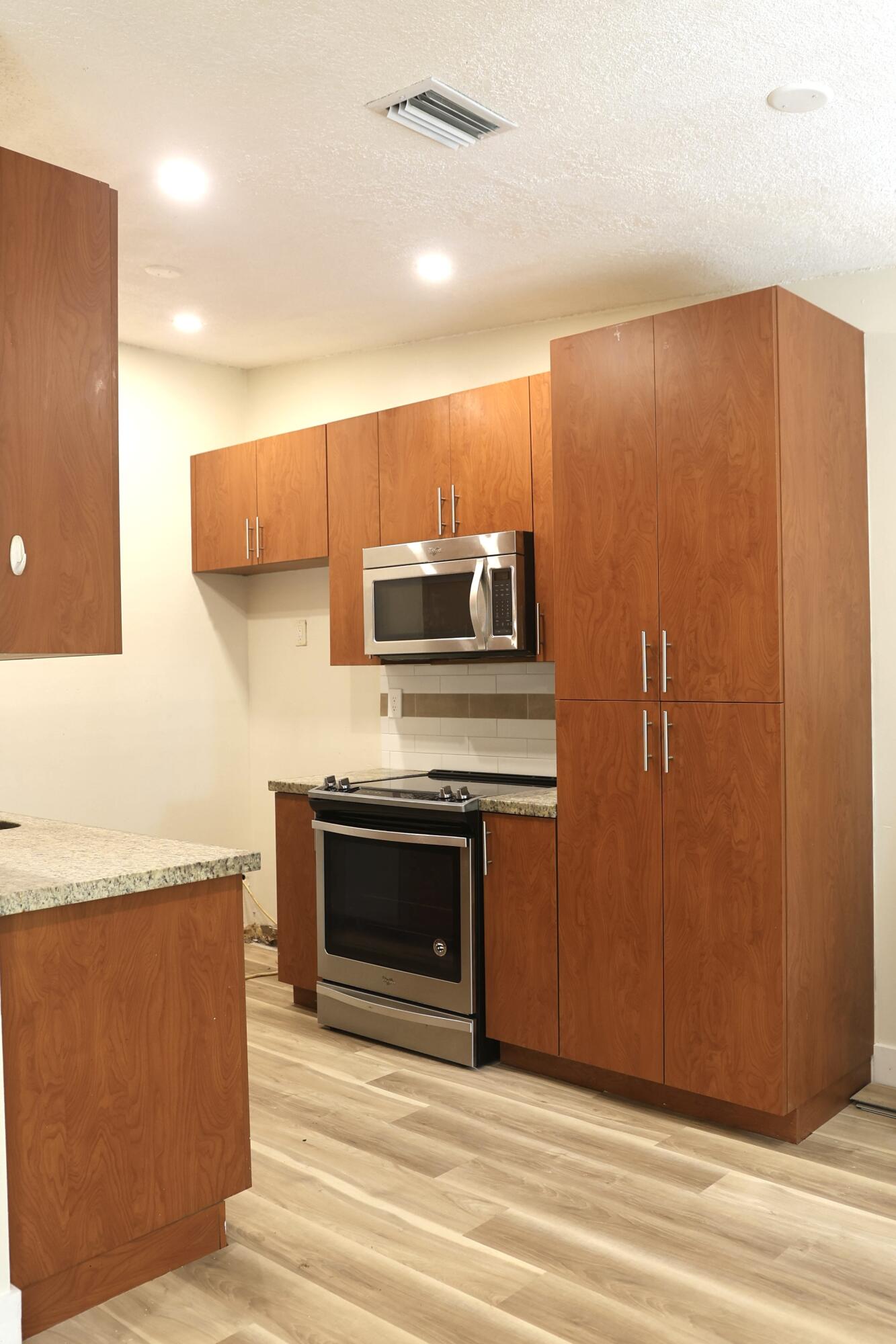 Residential Lease in Miramar 3