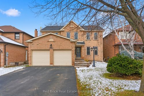 3980 Chadburn Cres, Mississauga, ON, L5L3X4 | Card Image