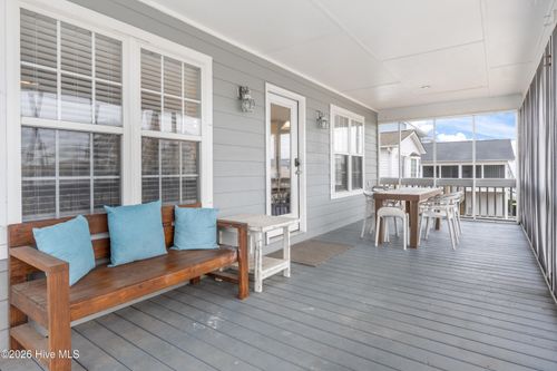 8026 8th St, Surf City, NC, 28445-8649 | Card Image