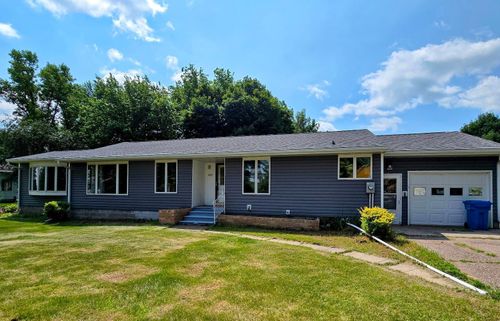 229 E Oak St, Tyler, MN, 56178-1150 | Card Image