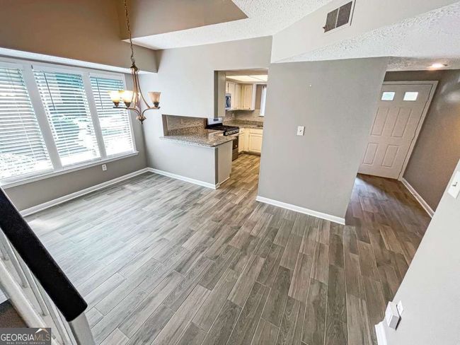 2252 Runnymead Rdg Se, Townhouse with 2 bedrooms, 3 bathrooms and 2 parking in Marietta GA | Image 6