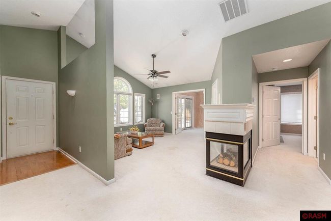 267 Plum Run, Townhouse with 2 bedrooms, 2 bathrooms and null parking in Le Sueur MN | Image 4