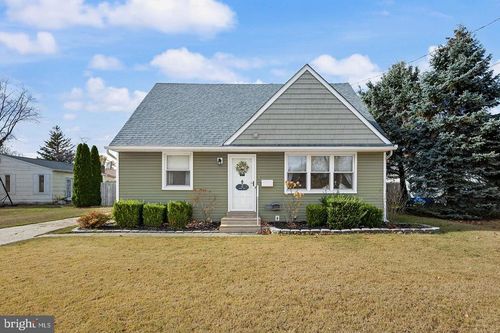 2 Gainor Ave, MAPLE SHADE, NJ, 08052-3310 | Card Image