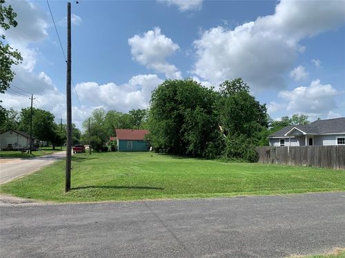 1403 Bailey St, Wharton, TX, 77488-3605 | Card Image