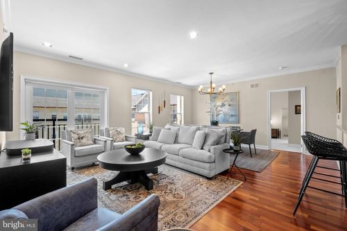 402-500 Admirals Way, PHILADELPHIA, PA, 19146-5227 | Card Image