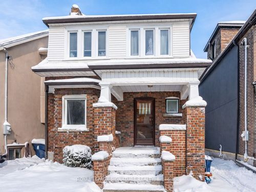 55 Pinewood Ave, York, ON, M6C2V2 | Card Image