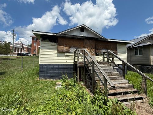 358 Doris Avenue, Pennington Gap, VA, 24277 | Card Image