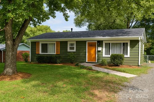 621 Reeves Ct, Charlotte, NC, 28208-2102 | Card Image