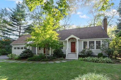39 Greenwood St, Lexington, MA, 02421-6630 | Card Image
