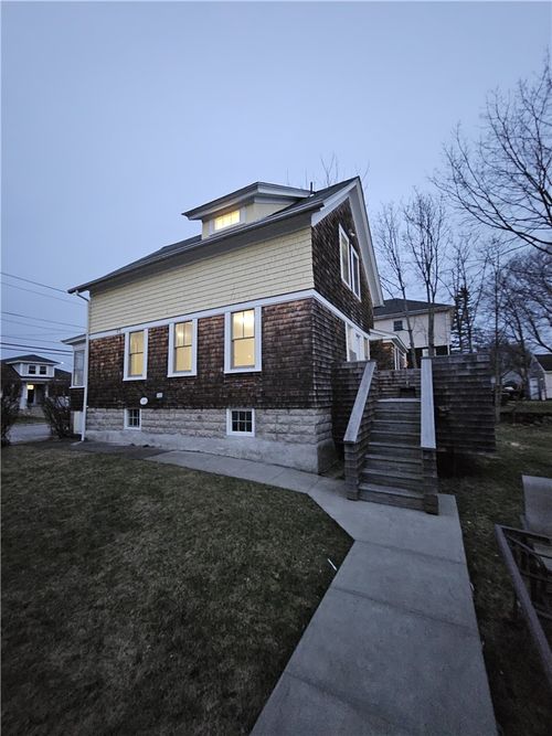 138 Martin St, East Providence, RI, 02914-3343 | Card Image