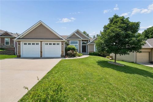 15735 Nw Morgan St, Platte City, MO, 64079-7902 | Card Image