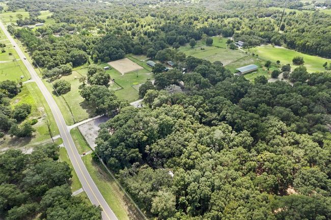 11046 Kitten Trl, Home with 3 bedrooms, 2 bathrooms and null parking in HUDSON FL | Image 22