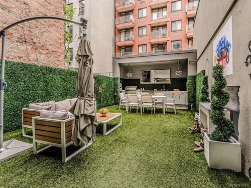 apt-1-224 E 14th St, New York, NY, 10003-4272 | Card Image