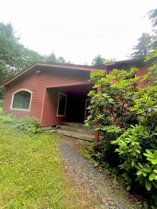 31 Greenleaf Rd, Swanzey, NH, 03446-3609 | Card Image