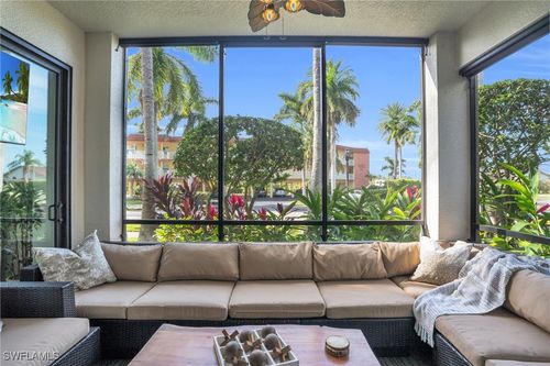 i103-985 Sandpiper St, NAPLES, FL, 34102-0610 | Card Image