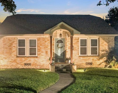516 Eleanor St, Houston, TX, 77009-1330 | Card Image