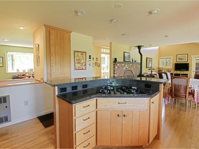 411 Shaw Mansion Rd, House other with 2 bedrooms, 2 bathrooms and null parking in Waterbury Ctr VT | Image 9