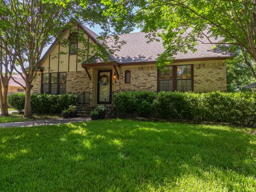 310 Carr St, Hillsboro, TX, 76645-2203 | Card Image