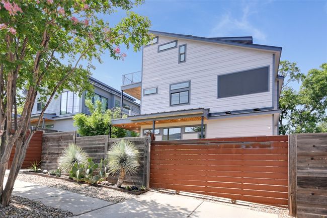 1 - 1904 Sl Davis Ave, Condo with 3 bedrooms, 4 bathrooms and 3 parking in Austin TX | Image 5
