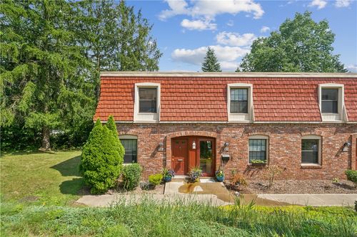 733 Pennsbury Blvd, Pittsburgh, PA, 15205-1622 | Card Image