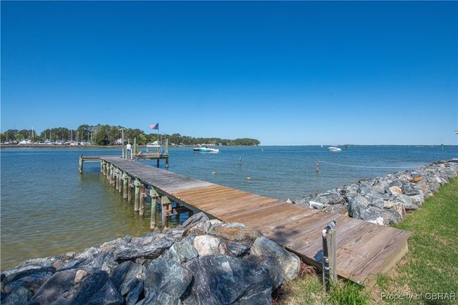 707 Riverside Dr, House other with 3 bedrooms, 2 bathrooms and null parking in Deltaville VA | Image 17