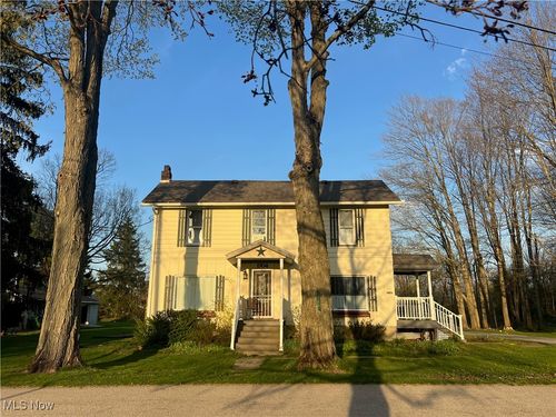 1704 Chestnut St, Austinburg, OH, 44010-8206 | Card Image