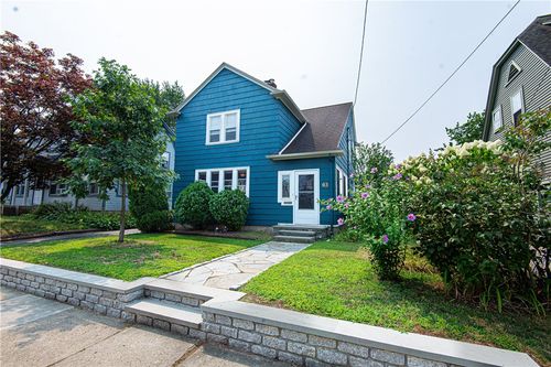 63 Paine Ave, Cranston, RI, 02910-1221 | Card Image