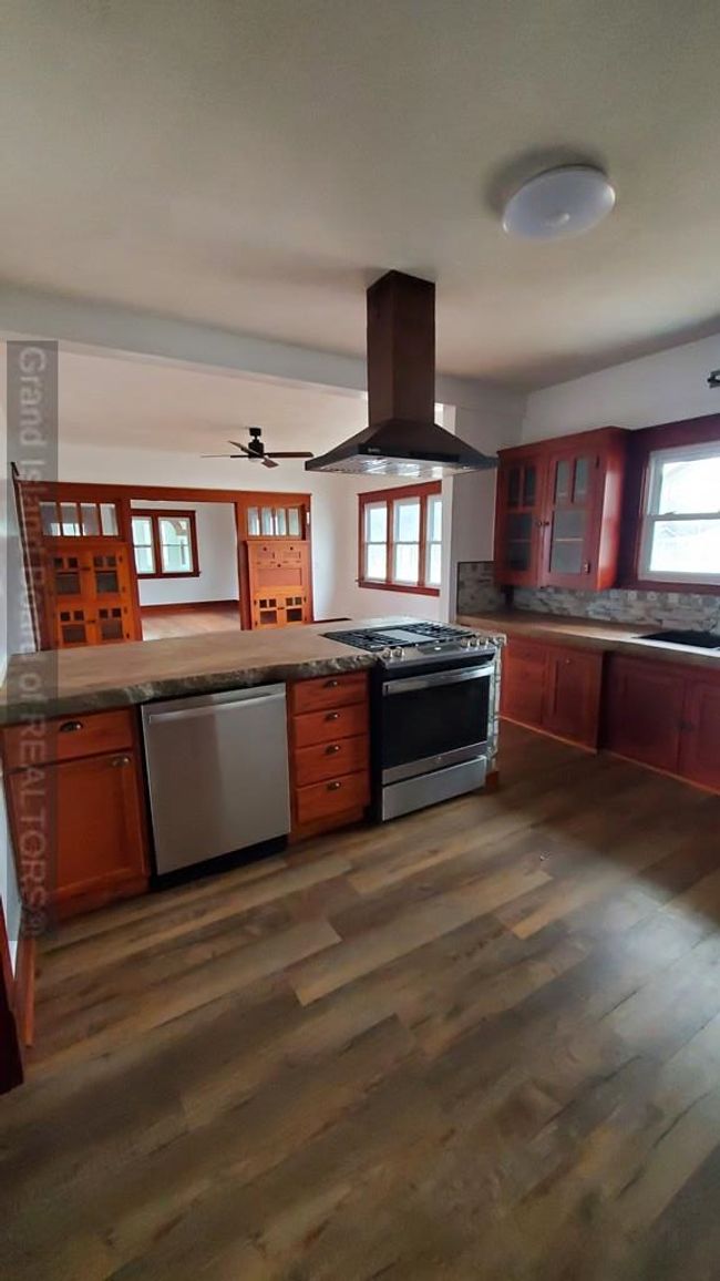 Kitchen | Image 4