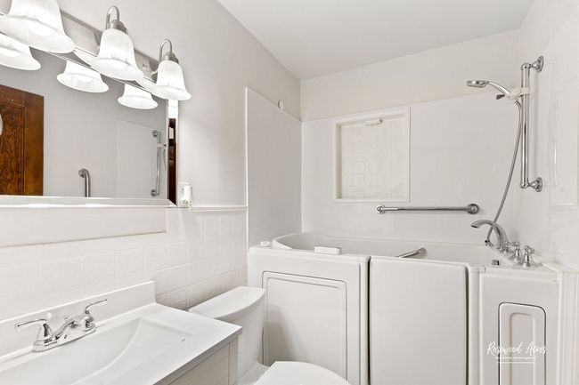 675 S Yates Ave, House other with 2 bedrooms, 2 bathrooms and 2 parking in Kankakee IL | Image 12