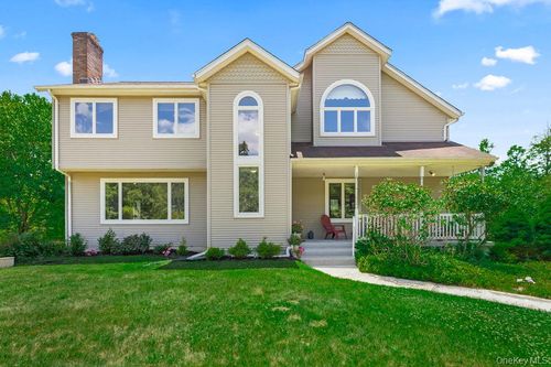 1 Lime Kiln Ct, Monsey, NY, 10952-1236 | Card Image