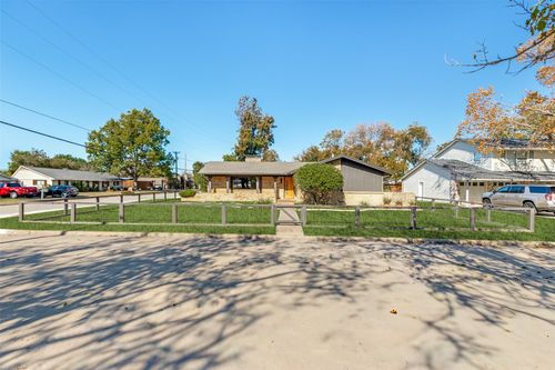 611 W Sycamore St, Celina, TX, 75009-6313 | Card Image