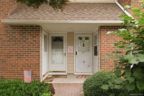 207-207 Lake Pointe Circle, Brookhaven, NY, 11953 | Card Image