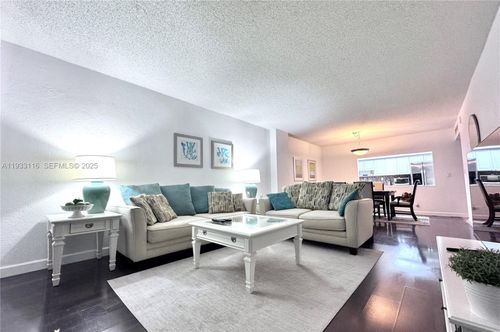 apt-422-19390 Collins Ave, Sunny Isles Beach, FL, 33160-2263 | Card Image