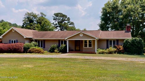 189 Nc Highway 73, West End, NC, 27376-9101 | Card Image