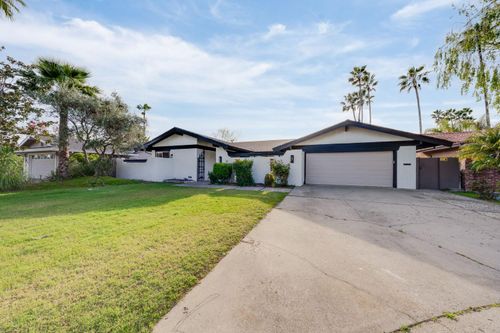 28 Keel Court, Sacramento, CA, 95831 | Card Image