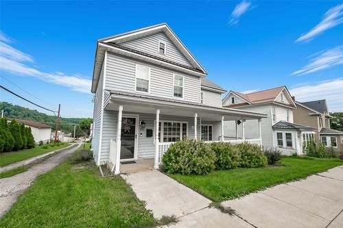 530 Hancock St, Clymer, PA, 15728-1292 | Card Image