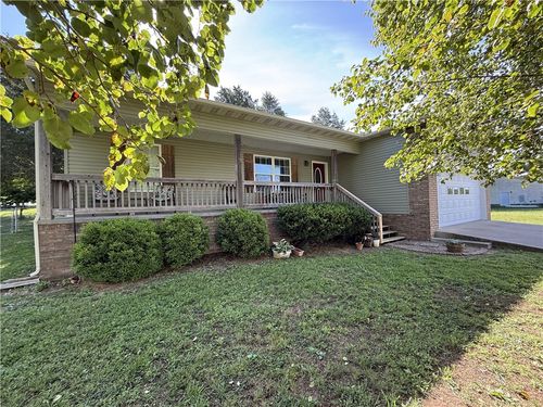 403 Lark Ln, Harrison, AR, 72601-1868 | Card Image