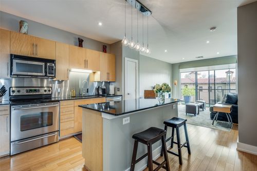 321-4333 Gilbert Ave, Dallas, TX, 75219-7905 | Card Image