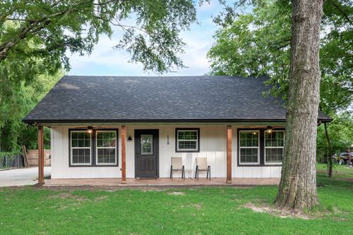 110 Wildwood Crossover St, Gun Barrel City, TX, 75156-4294 | Card Image