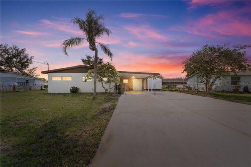 6221 Florida Cir E, APOLLO BEACH, FL, 33572-2523 | Card Image