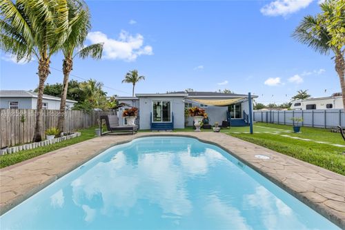 14950 S Biscayne River Dr, Miami, FL, 33168-4916 | Card Image