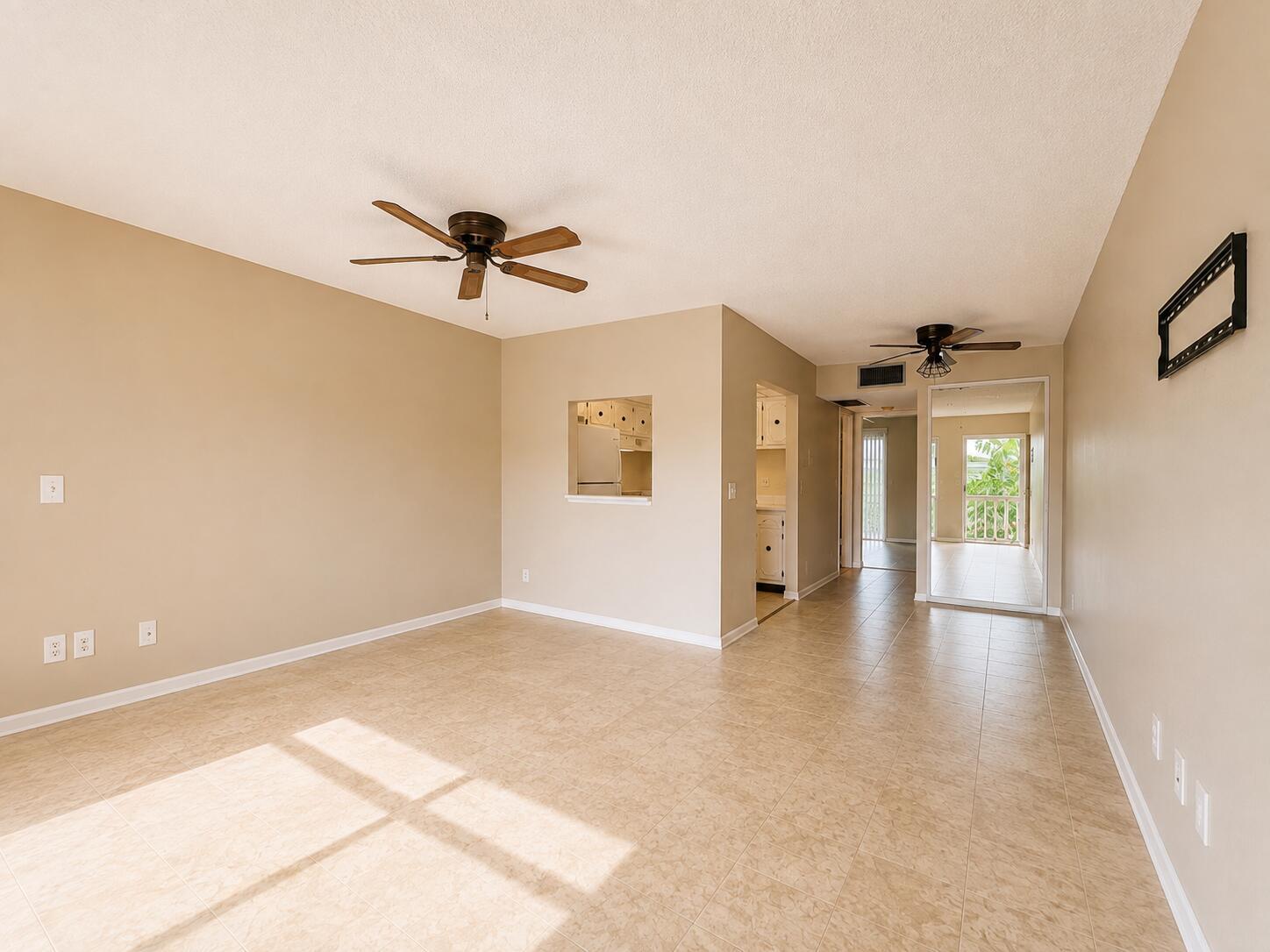 Residential Lease in Palm Springs 2