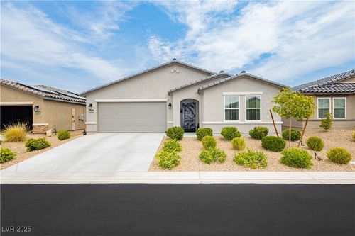 346 Bridal Veil Falls St, Indian Springs, NV, 89018-0638 | Card Image