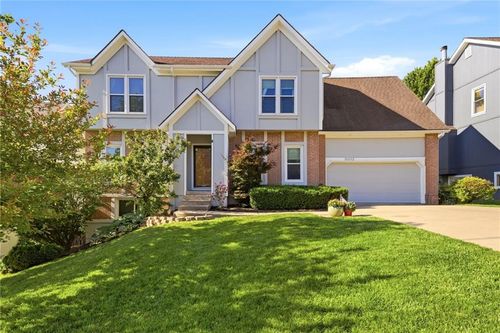15013 W 77th Ter, Lenexa, KS, 66216-4814 | Card Image